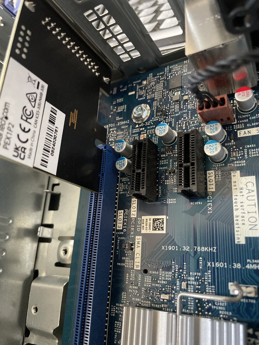 intcpt's tweet image. 新しい機械で古いボードを認識させるのって思った以上に苦戦。
#pc 
#port 
#pci
#windows11