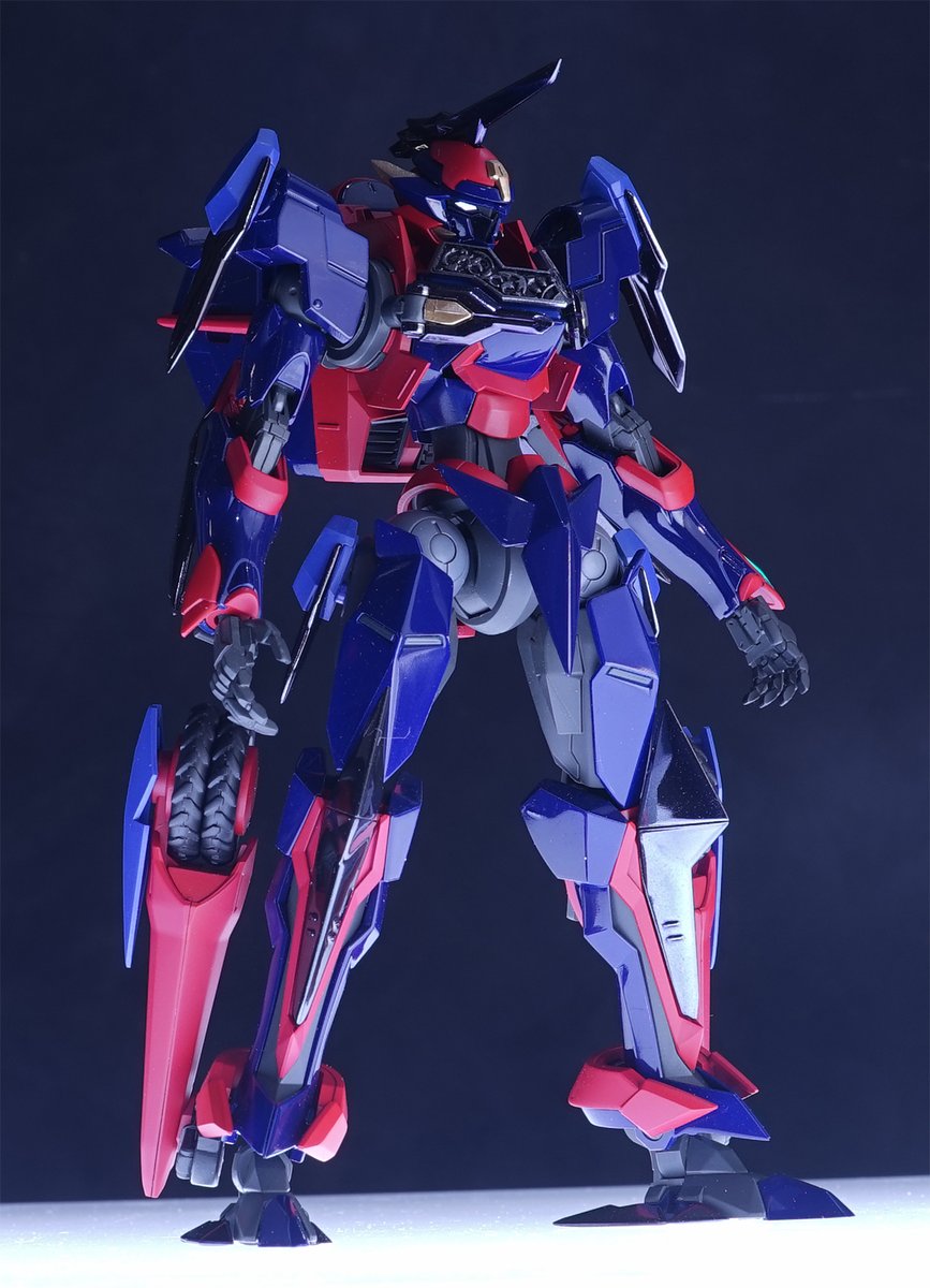 tagosaku24's tweet photo. 告知です！(*´ω｀*)

2026年4月24日発売 月刊ホビージャパン6月号
『コードギアス 奪還のロゼ』よりアッシュが搭乗する新型KMF(ナイトメアフレーム)
1/35　HG「Zi-アポロ」
キットレビュー制作致しました！

7月にはTVで放映するんですね～
それにしてもよく動くキットです。

表紙はtauyoさんのHi-νですね～

#ホビージャパン