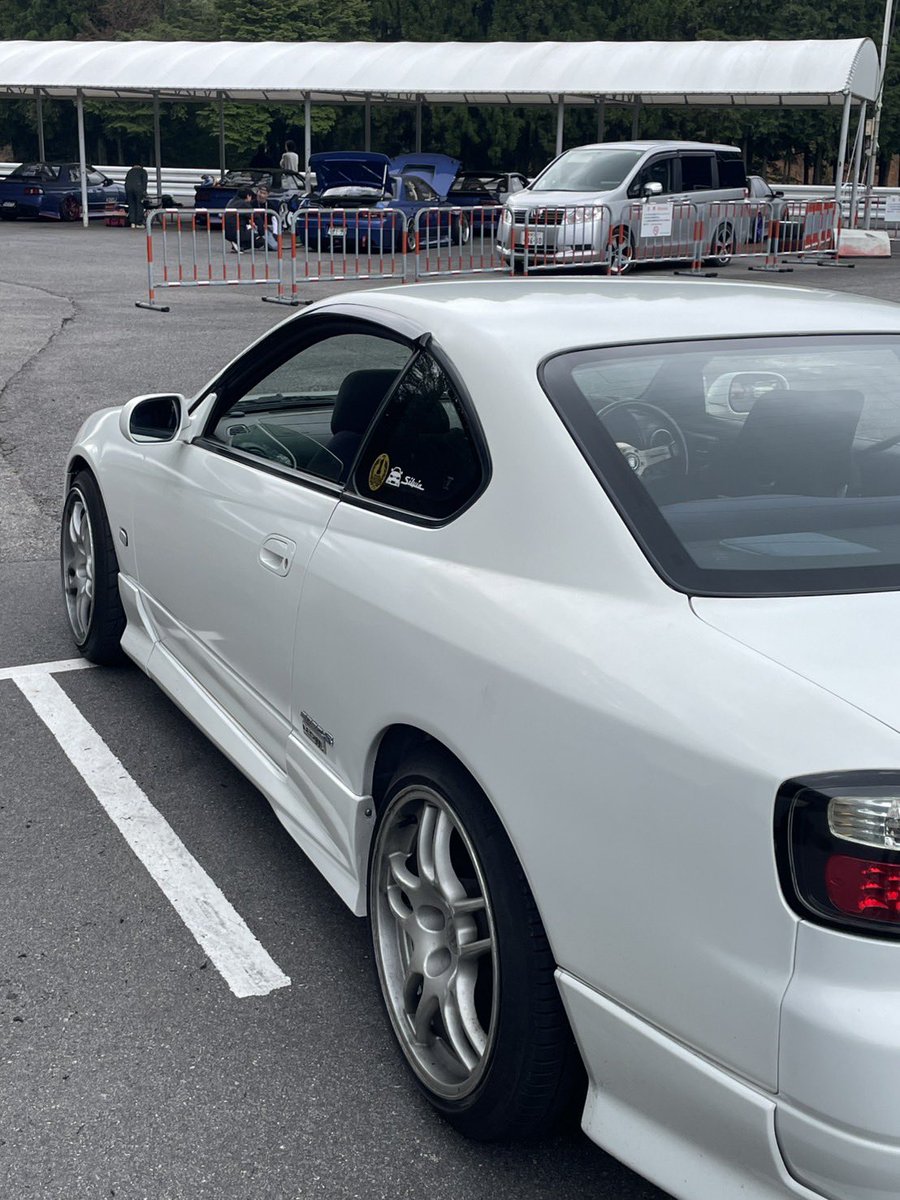 コキキ tweet media