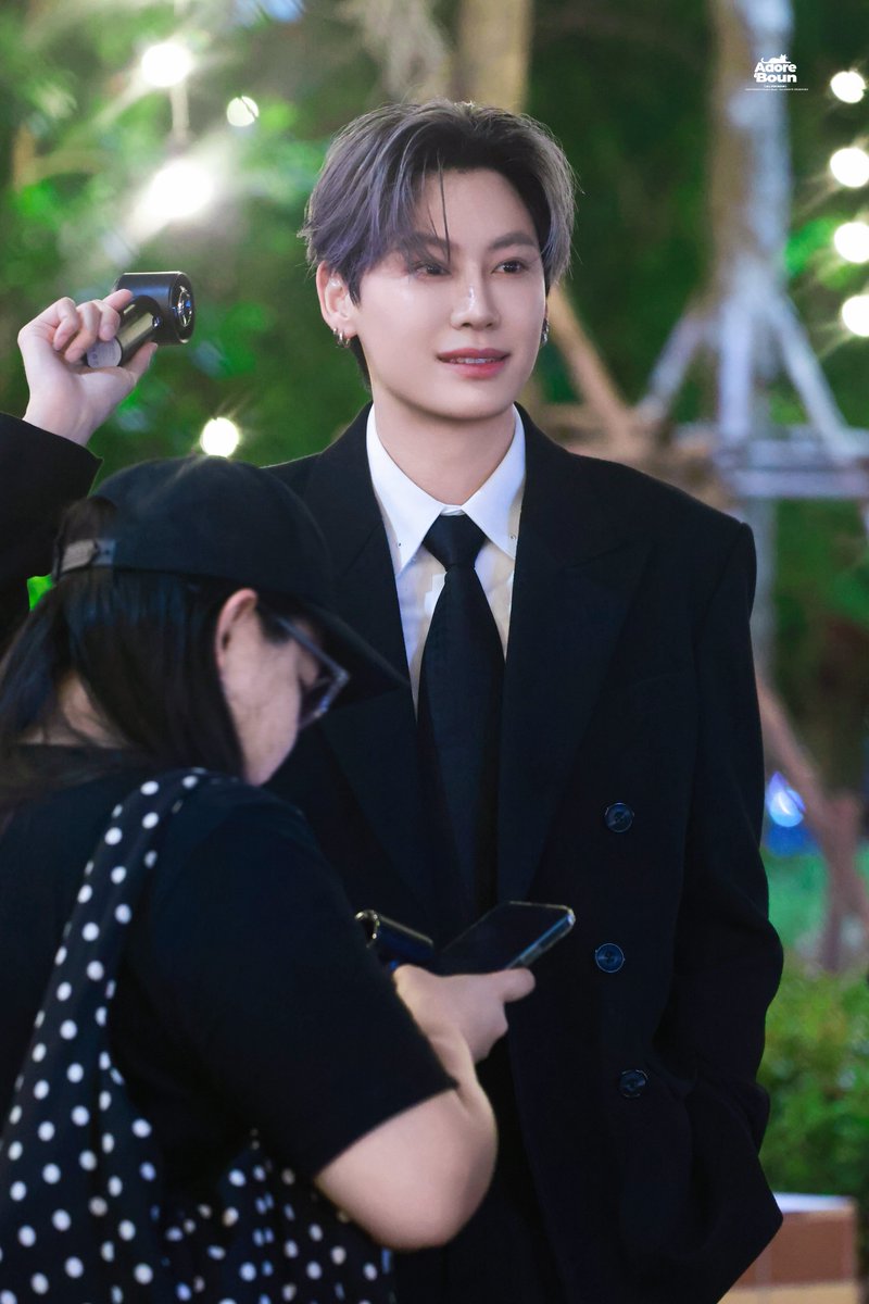 𝐀𝐝𝐨𝐫𝐞_𝐛𝐨𝐮𝐧 tweet media