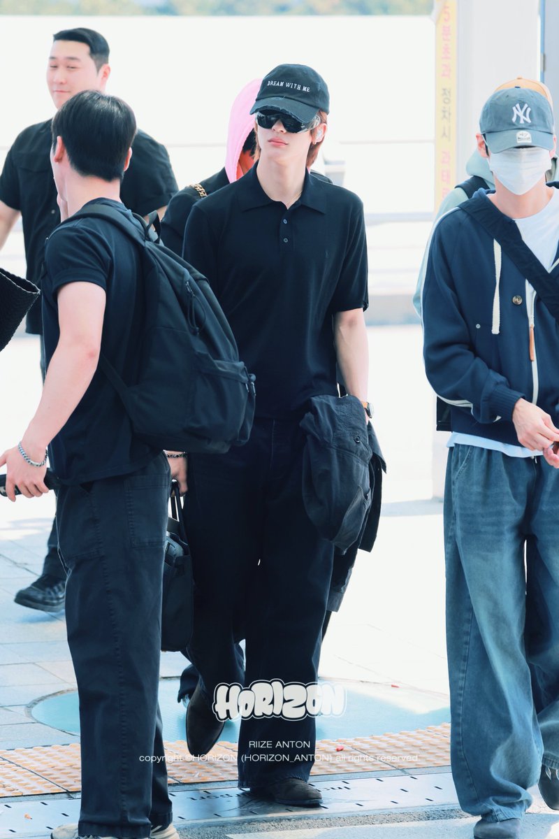 260424 Instiz — #ANTON wore Saint Laurent at the airport today 🔗 https ...