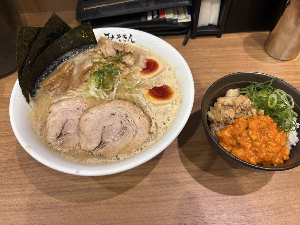 くらっしー tweet media