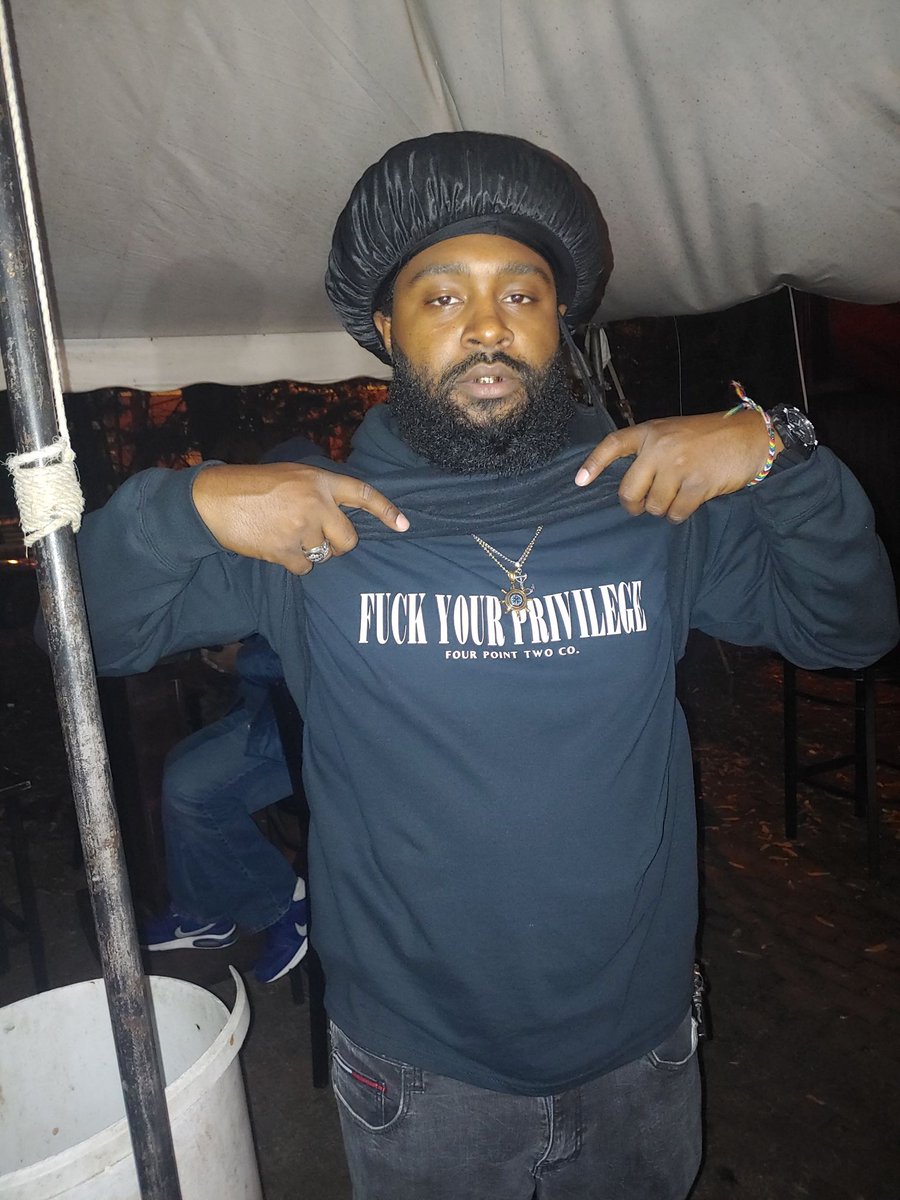 TheKoolAssPoet☘️ tweet media