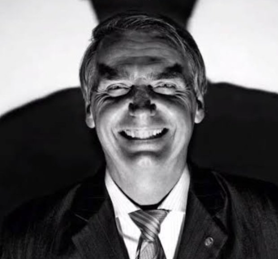 Vou pros Balcãs ser Traficante de Armas da Silva tweet media