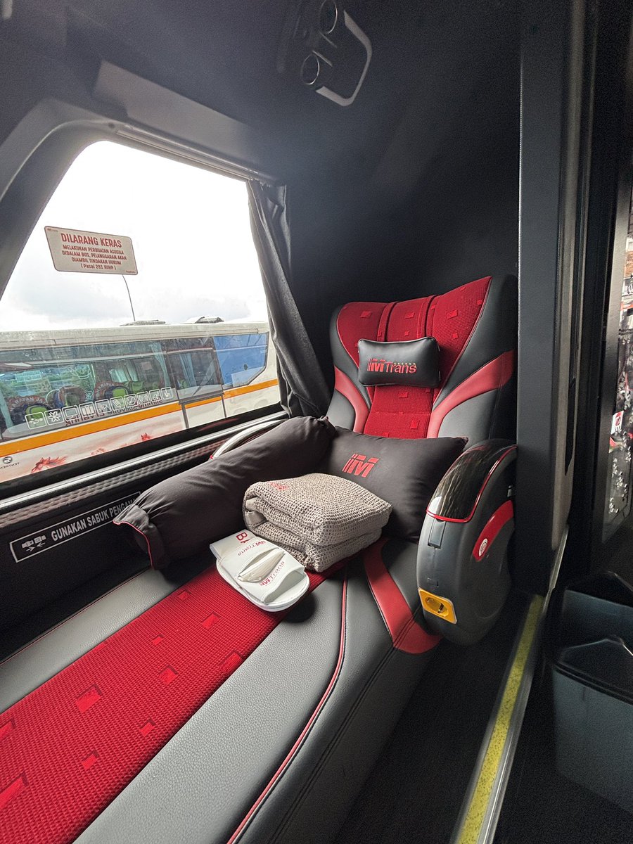 &ᴄᴏᴋ  tweet media