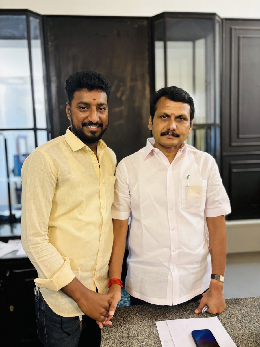 Pradee1618's tweet photo. இன்று @V_Senthilbalaji அண்ணனுடன் ....
 🏴🚩.... 🖤❤️ https://t.co/RelOi6Uvpi