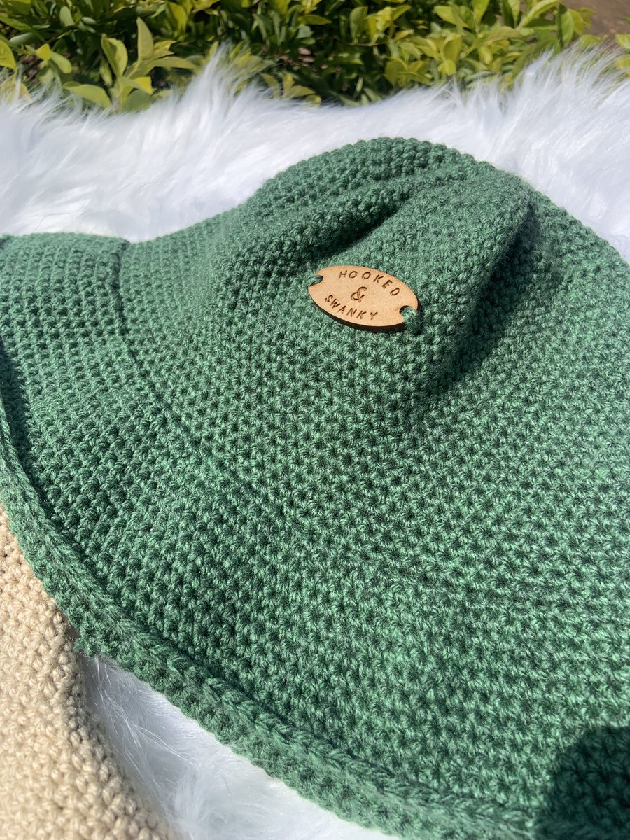 crochet girl tweet media