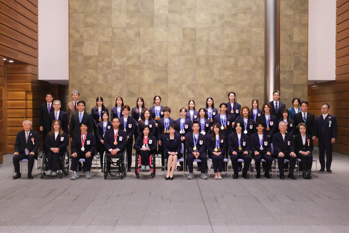 高市早苗 tweet media