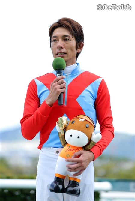 競馬ラボ tweet media