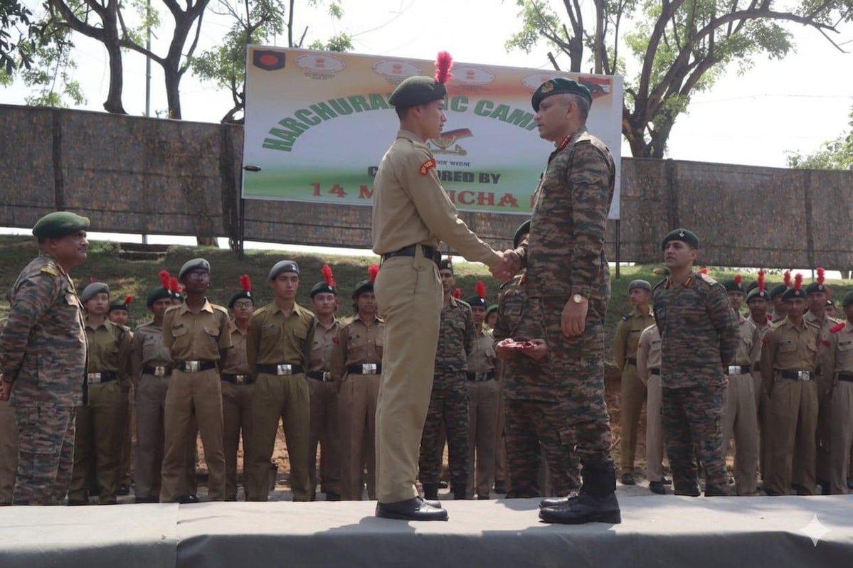 GajrajCorps_IA's tweet image. Inspiring the Present, Investing in Future 🇮🇳

The GOC, #GajrajCorps, visited the Harchura NCC Camp in #Assam and engaged with the cadets, sharing valuable insights on leadership and nation-building. He underscored the essence of the word CADETS—Commitment, Attitude, Discipline,