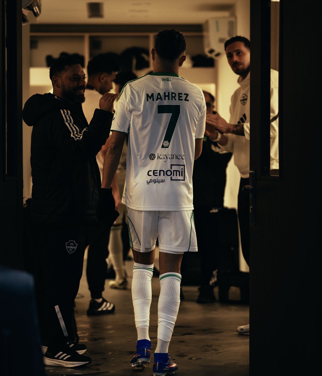 باسل 📊 tweet media