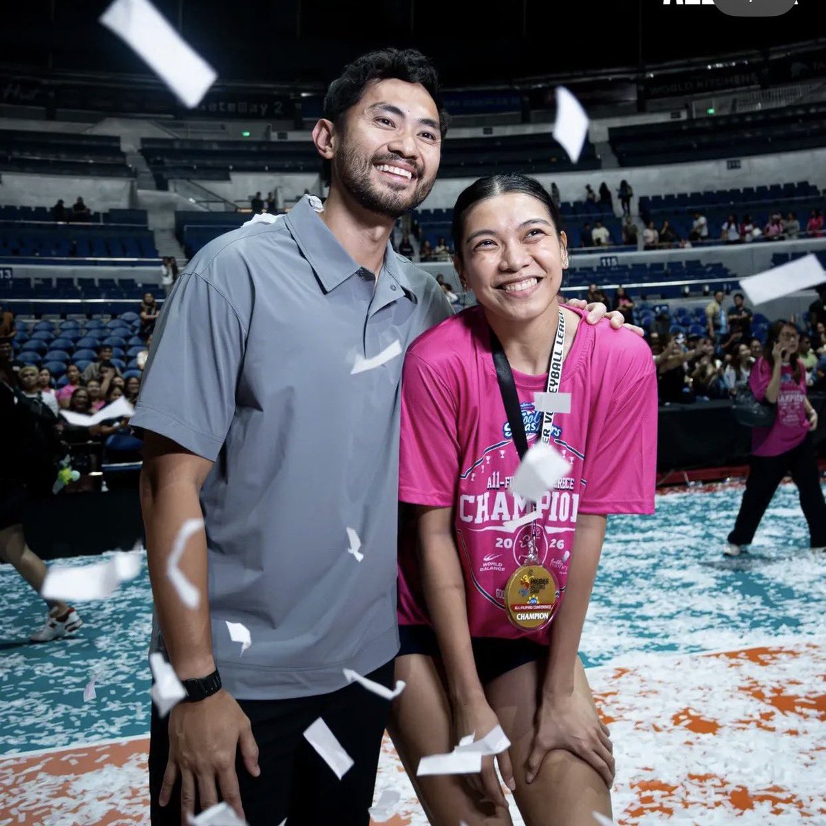 Dito muna ako sa bago kong ship, pasensia na. 😛 #IanLy