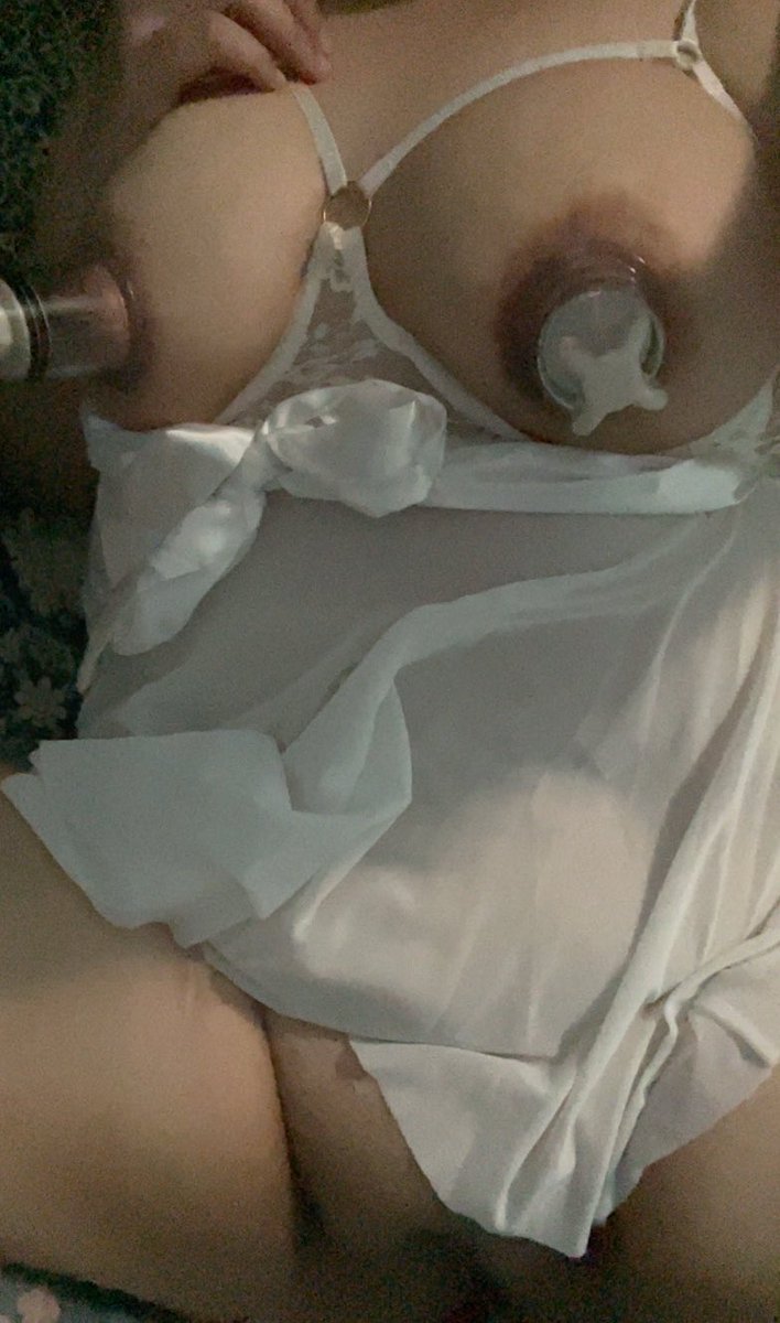 stdiohh's tweet photo. เลิกงานมาเปิดหนังโป๊ นอนเขี่ยหี ถึงอากาศร้อนแต่ก็ยังเงี่ยนอะ จะบ้า 🥺

#กระบี่ #นัดเย็ด https://t.co/NSjjZJm8fE