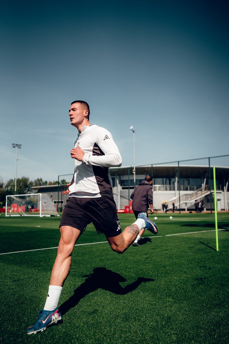 Manchester United tweet media