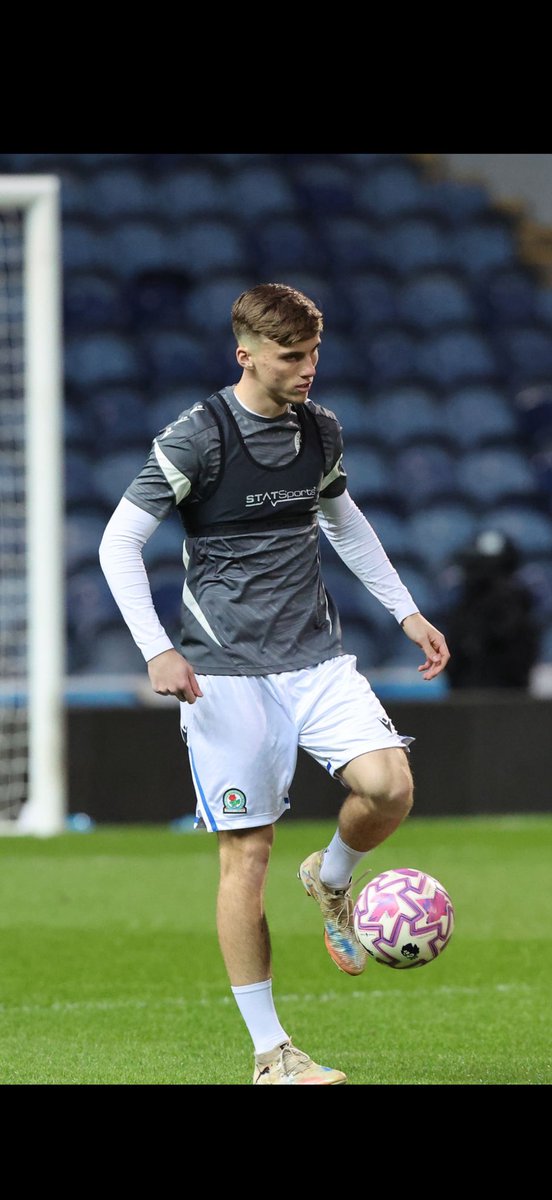 KIDDA001's tweet photo. Happy 18th birthday, big man https://t.co/kCGJBNZdVI