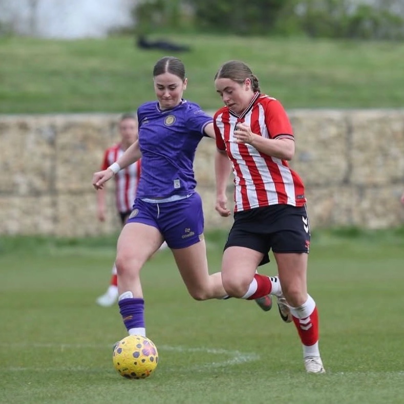 SAFCWomen's tweet photo. Our PGA team secured a hard-fought 3-2 victory against Bristol City at the Academy of Light. Tilly Parker was clinical in front of goal, scoring a hat-trick, while Jenny Blench saved a penalty as the young Lasses clinched maximum points 🙌 https://t.co/MTRld5KHo2