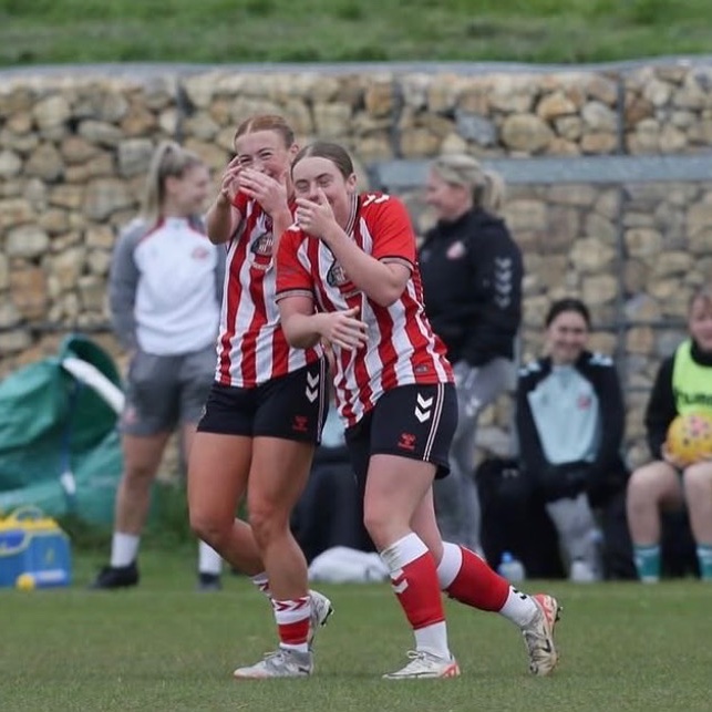 SAFCWomen's tweet photo. Our PGA team secured a hard-fought 3-2 victory against Bristol City at the Academy of Light. Tilly Parker was clinical in front of goal, scoring a hat-trick, while Jenny Blench saved a penalty as the young Lasses clinched maximum points 🙌 https://t.co/MTRld5KHo2
