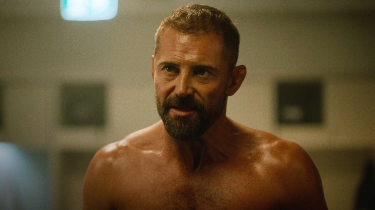 Screen-Space tweet media