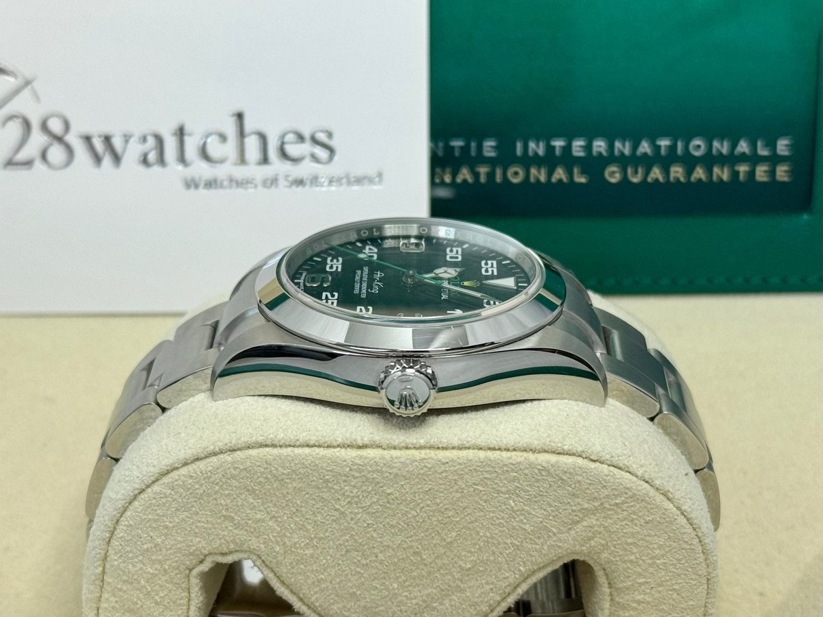 28Watches's tweet image. Pre-owned Rolex Air King 116900 - 28watches
[2020 40mm]

WhatsApp/Mobile: +852 6128 2828
Address: Shop G10B G/F Causeway Bay Plaza 1, Hong Kong
28watches.com

#28Watches #Rolex #Air King #116900 #T415188