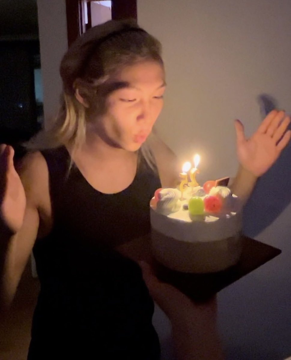 foreveryoungskz's tweet photo. Short stories revolving around Seunglix's birthday:
1. In 2020, Seungmin emotionally shared about how Felix surprised him on his birthday with a candlelit party with a cake and a banner that read "Happy Birthday, Seungmeongmeongie." And miraculously, right before Seungmin's dob, Felix had a beautiful dream. Felix was so happy about this, saying that in that dream Seungmin was the perfect gift for him
2. In 2021, Felix asked Seungmin to send him the link to the gift Seungmin wanted for his birthday. Seungmin was still thinking about it but Felix had already ordered it. Felix said he didn't know if Seungmin would like it or not but Seungmin said he liked everything Felix gave him
3. In 2024, during Seungmin's birthday week, Felix was attending a fashion show in New York, so he couldn't be home with Seungmin. Seungmin was like a little puppy, always saying "I'm gonna be so lonely" with a sad face because Felix wasn't home. Every time Felix thought of Seungmin, he could only sigh and say"I prepared a birthday gift for Seungmin. I thought a lot about it because I thought he would be very lonely. If it were me, I would also feel lonely being alone. So I will try to give him something really nice, hoping he will feel better." After that, Felix gave Seungmin birthday gifts twice in a row. If I remember correctly, the first time he bought a hoodie in New York and gave it to Seungmin as soon as he returned to Korea and then he continued to buy a sweater in Korea to give to Seungmin on his birthday
4. For Felix's 2024 birthday, Seungmin created a small surprise for him by secretly preparing a cake for Felix with Jeongin when Jeongin came to visit at Seunglix dorm, but things didn't go according to plan and unfolded as follows: "I.N also helped me with the surprise, but when we turned off the lights and lit the candles, Lee Yongbok came in... so I told the two of them to talk first." Previously, Seungmin added “Because we're roommates, I want to treat Yongbok a little more specially."

If you know enough about Seunglix, you'll see that no words can fully describe the feelings they have for each other, because it's a long process with thousands of things they've done together. You might be like me, just watching them happy and either crying with emotion or cursing out of jealousy :)))

#seungmin #felix #seunglix