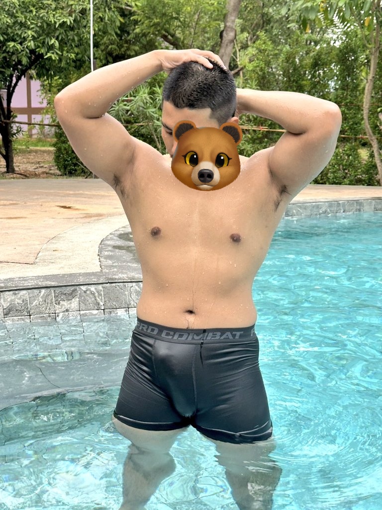 หมีใหญ่ tweet media