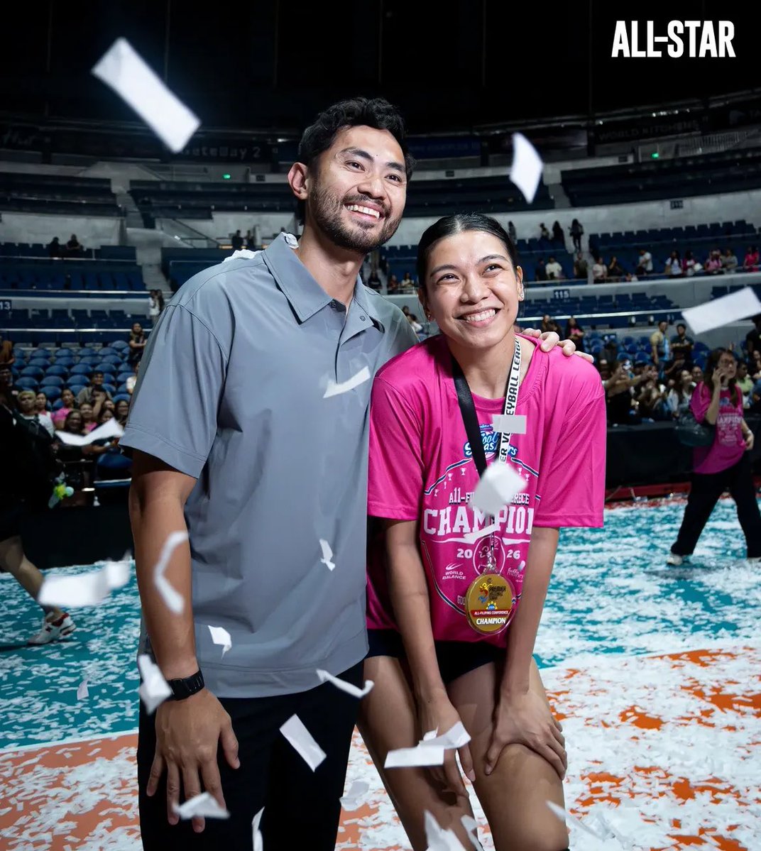 haaaaay the love in their eyes 🥹🩷