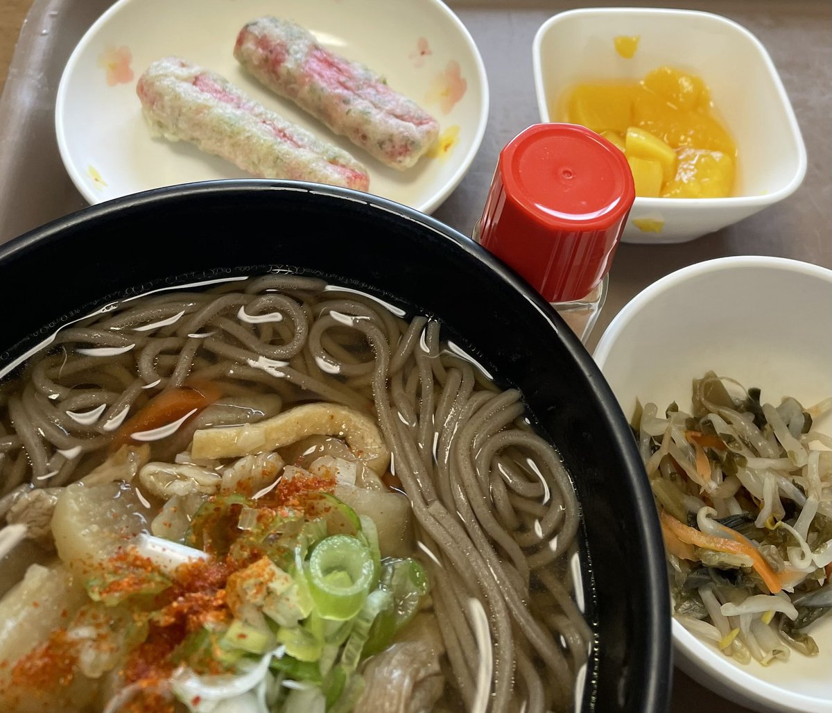 ハナビラ tweet media