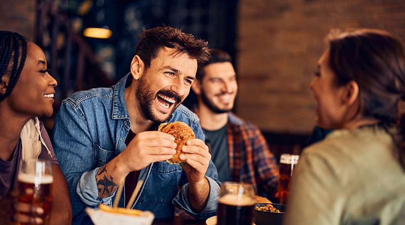 CLHNews's tweet image. UK Foodservice Delivery Market to Reach £14.8bn in 2026 as Affluent Young Consumers Reshape Demand catererlicensee.com/uk-foodservice… #Bars #EatingOut #FoodAndDrink