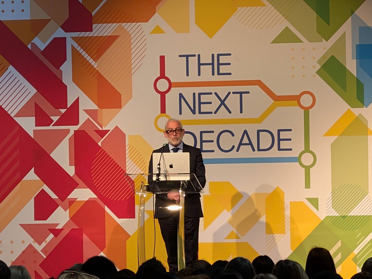 TheNextDecadeUK's tweet photo. Wellspring CEO Mark Wilson opens the second #TheNextDecade Conference this morning! 🎤 He’s asking professionals to consider a philosophy for education defined by curiosity,  compassion and people 💡🙌 #TheNextDecade #CourageousLeadership https://t.co/WuMZdUIwSf