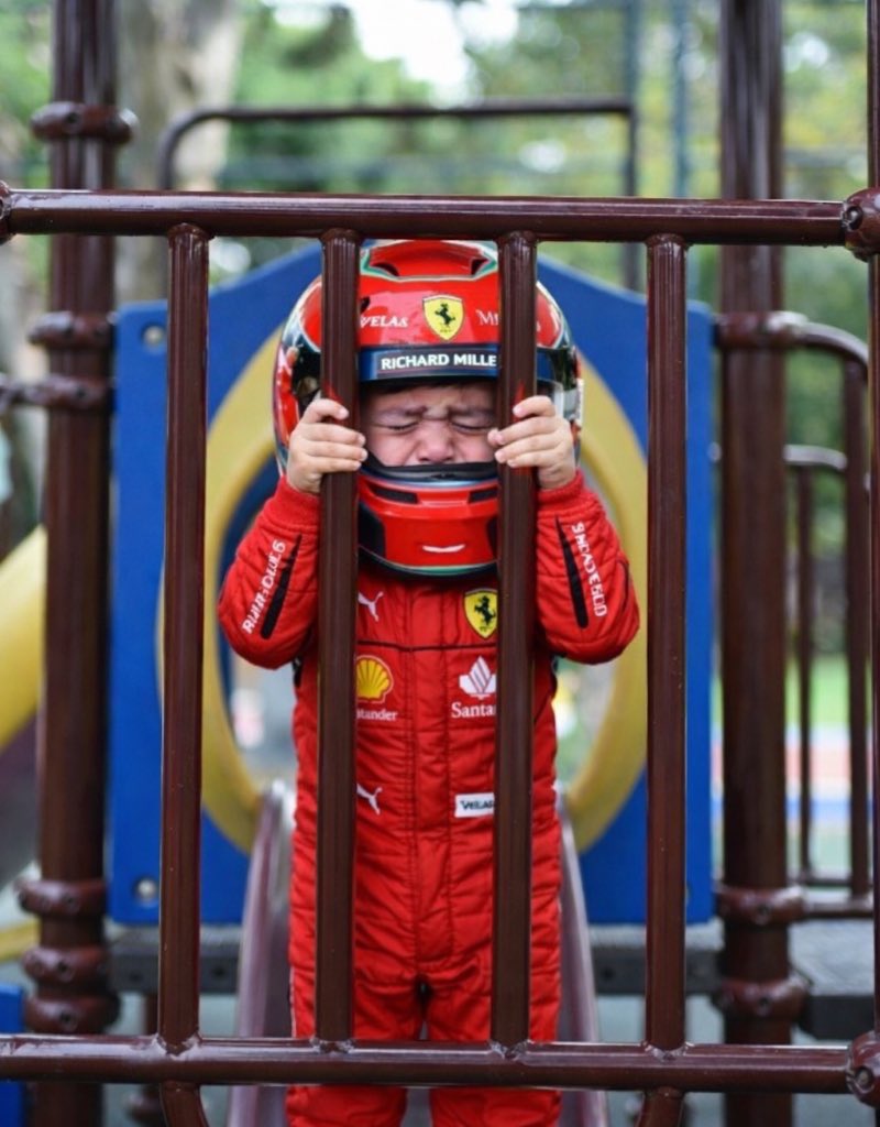 w11merchant's tweet photo. I can’t believe this.

My son was playing in the park and got stuck behind these poles.

We tried everything. We lost all hope.

But then Sir Charles Perceval Leclerc saved the day, by making those poles disappear into thin air.

Thank you very much @Charles_Leclerc https://t.co/NU4hRMG2jW