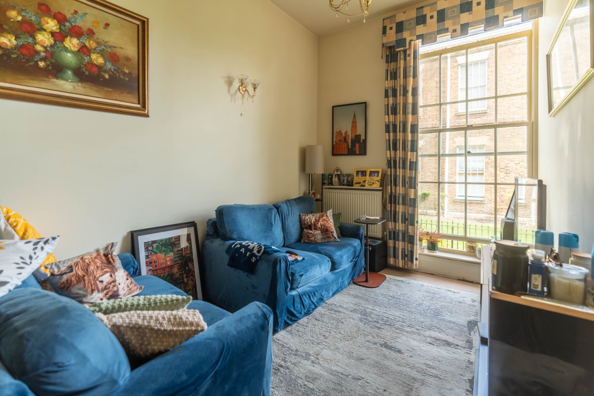 PP_Estates's tweet photo. New to market - 3 Bed Apartment, Princess Park Manor, Royal Drive, London, £460,000. View details: https://t.co/anybLoK2My https://t.co/gPUvaUcYfl