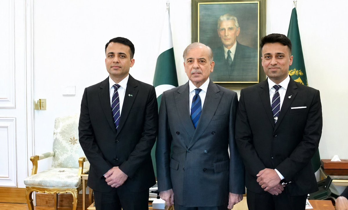 gu_0100's tweet image. Pakistan’s space program is reaching new heights as its astronauts prepare to represent the nation on the global stage! 🚀
#PakistanZindabad #SpaceTech #ProudMoment #Astronauts