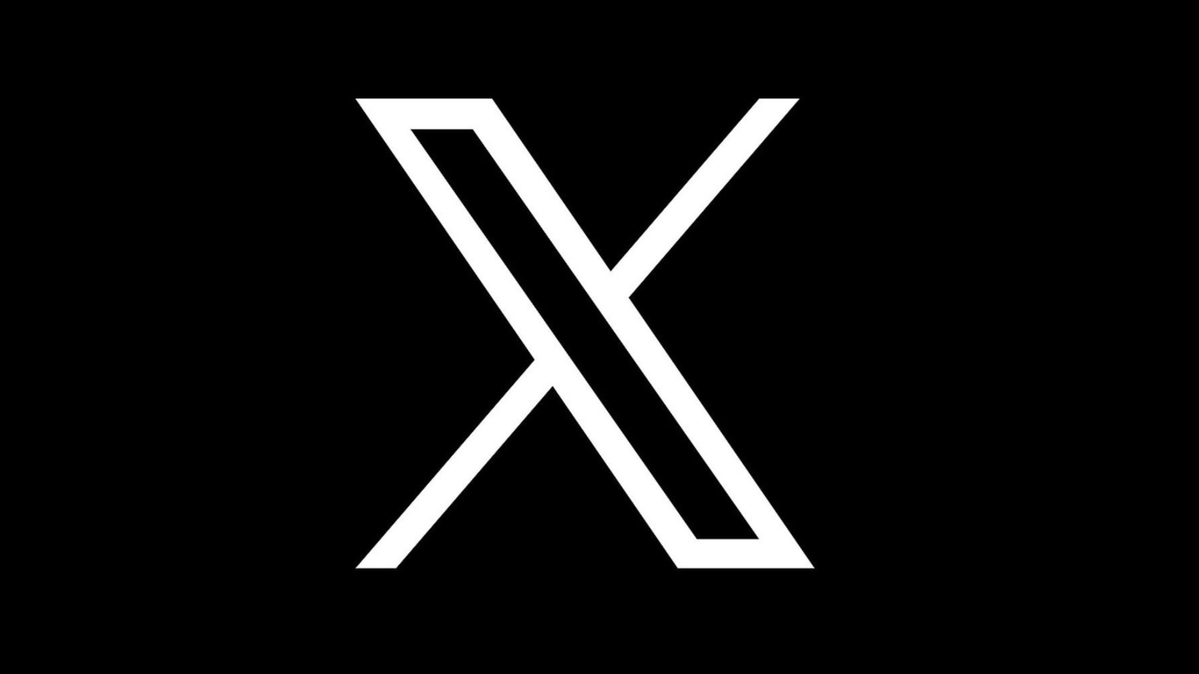 proxy_serv's tweet photo. 📢 Xのコミュニティ機能が廃止され、「グループチャット」に統合

これまで提供されていた「コミュニティ機能」が終了し、よりシンプルでリアルタイム性の高い「グループチャット」へ移行します。

1. コミュニティ機能の終了（5月30日）
利用者の減少に伴い、5月30日をもって「コミュニティ」機能は廃止される予定だそうです。当初5/6で廃止を告知しておりましたが、ユーザーからの反発で終了期間を延長しました。

現在コミュニティを運営している方は、メンバーをグループチャットへ誘導する必要があるので管理人は必ずチェックしよう！

2. グループチャットに「参加リンク」が登場
グループチャットへの招待URLが作成可能になりました。
このリンクをタイムラインに貼るだけで、誰でも簡単にチャットへ参加できます。これが今後の新しい集客の形になります。

3. チャットの参加人数が大幅アップ
明日から上限が500人に。数週間以内には1,000人まで拡大予定です。こちらもユーザーからの要請により当初発表よりも人数が増えております。

⚠️ 運営者・メンバーがすべきこと
リンクの共有: コミュニティ運営者は、移行先のグループチャットを作成し、招待リンクをコミュニティのトップにピン留めしてください。

移行期限: データの移行やメンバーの誘導は5月30日までに行う必要があります。

💡 Xの狙い
Xは「体験の簡素化」を掲げています。複雑なコミュニティ機能よりも、使い慣れたチャット形式に集約することで、より活発な交流を目指しているようです。

一方で、特定の話題を追うための「カスタムタイムライン」には今後も投資を続けるとしており、ニッチな趣味の繋がりがなくなるわけではないとのことです。
