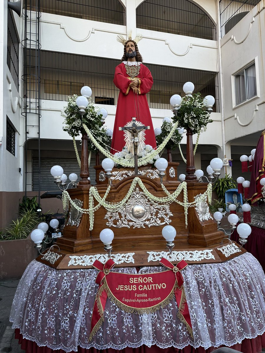 MrPanicAttack1's tweet image. A carroza of Señor Jesús Cautivo (Lord Jesus, the Captive).

Spanish: “paso” 
English: “float”

Viernes Santo (Good Friday) Catholic Procession last Semana Santa (Holy Week) in Gapan City (April 3, 2026).

📍 Gapan, Nueva Ecija, Philippines 🇵🇭

#semanasanta #holyweek