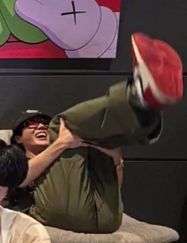 sunni ✦ tweet media