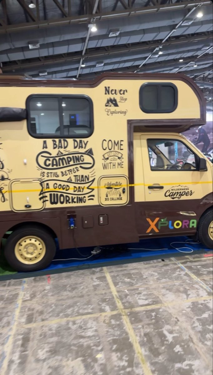 JustBiYoSelf's tweet photo. Mau beli camper van buat living together sama Boi ah https://t.co/FdwSm4y7RY