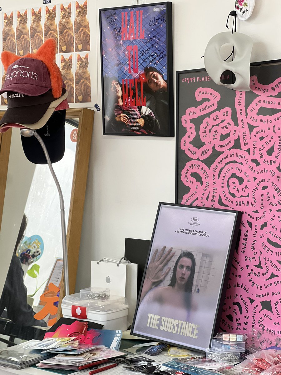 책팔이 tweet media