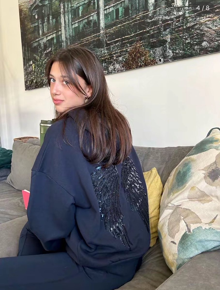 lq9hg's tweet image. ส่งต่อฮู้ด subdued size S 2,000 ฿ พตได้คับ #subdued #brandymelville #ส่งต่อsubdued #ส่งต่อbrandy #ส่งต่อเสื้อผ้า #ส่งต่อเสื้อผ้ามือสอง