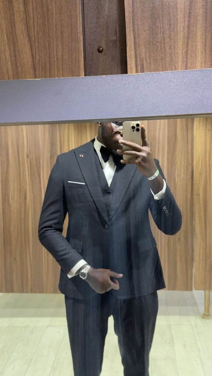 I sell sneakers 👟 𓃵🤝🏾 tweet media