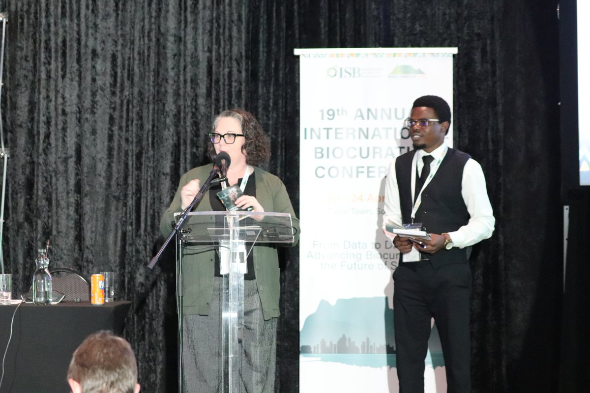 Biocuration2026's tweet image. 🎤 Session 2 – Biocuration
#IBC2026 Cape Town
AI, pangenome &amp;amp; data standards
#Biocuration #Bioinformatics #Genomics