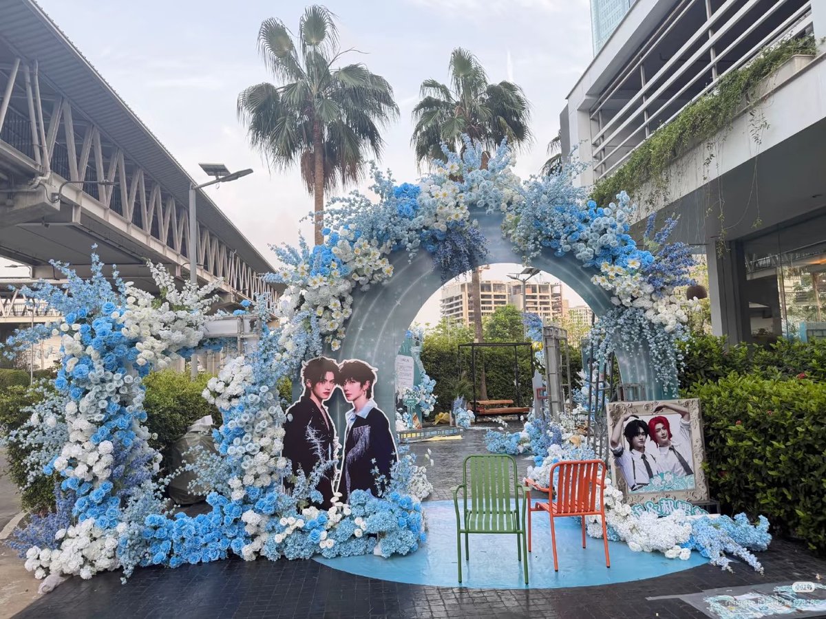 yunyixxh's tweet image. the gravitational field flower wall support #yunqi #haoyiran #yunyi