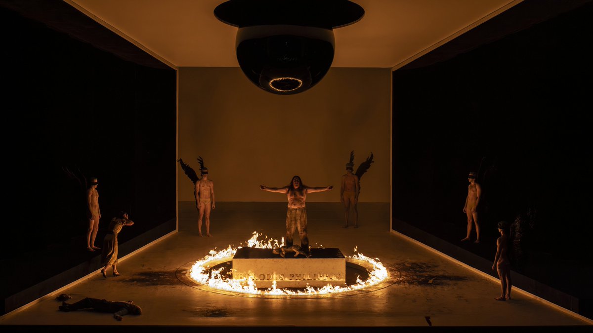 LesArtsValencia's tweet image. 🙌 ¡Hemos estrenado #Salome!

La magnífica ópera de Strauss comenzó ayer su camino en #LesArts con la primera de las 5 funciones que puedes disfrutar hasta el 9 de mayo. lesarts.com/es/programacio… 

📸 Arts Fotografía

#LesArtsÉsÒpera #Ópera #Valencia