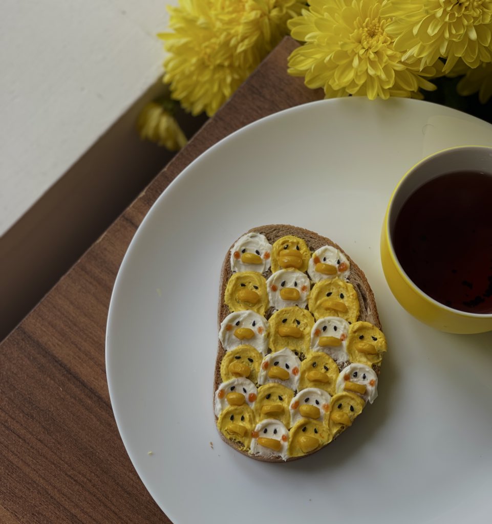 رومی tweet media