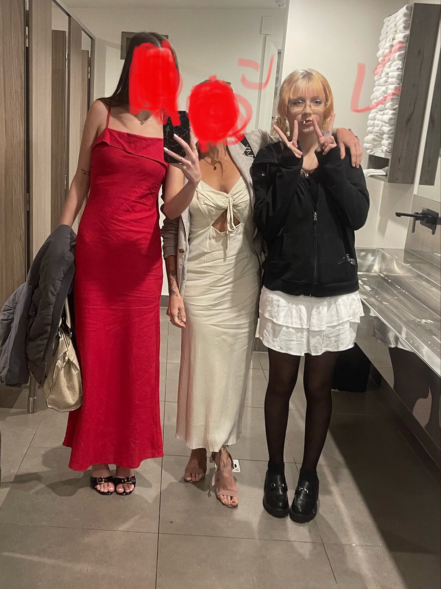 riri || shedtwt tweet media