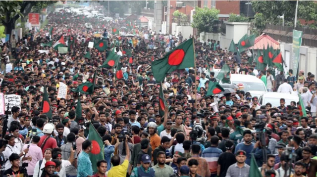 pulsebang's tweet image. Bangladesh Politics 2026: The New Chapter.
From the implementation of the "July Charter" to the first sessions of the 13th Parliament—what does the new political map mean for the nation’s future? 

Full Analysis: 👇 (Link in the first reply)
#Bangladesh #Politics2026 #Reform