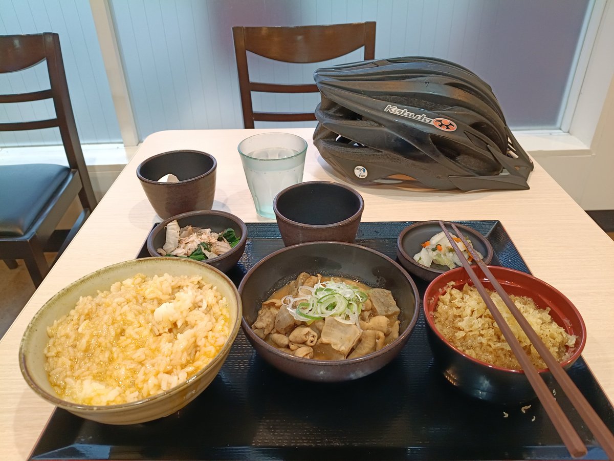 TheEnosun's tweet photo. もつ煮込み定食 https://t.co/amRMvFjeIn