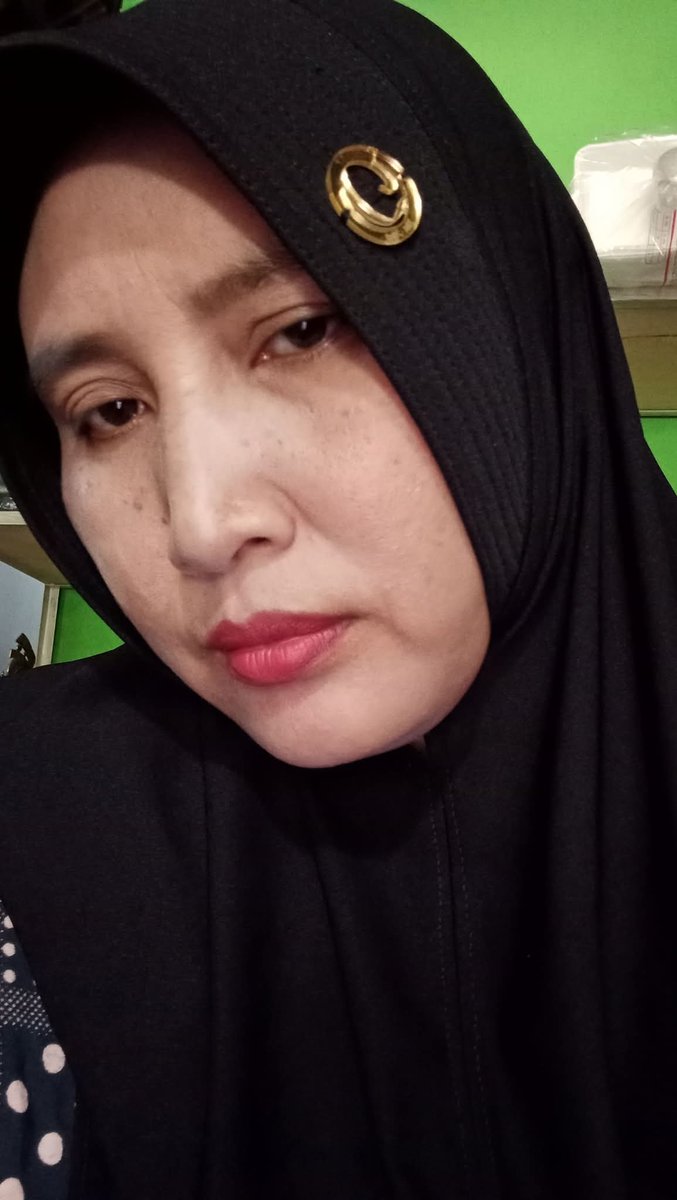 Lili Yuanti tweet media
