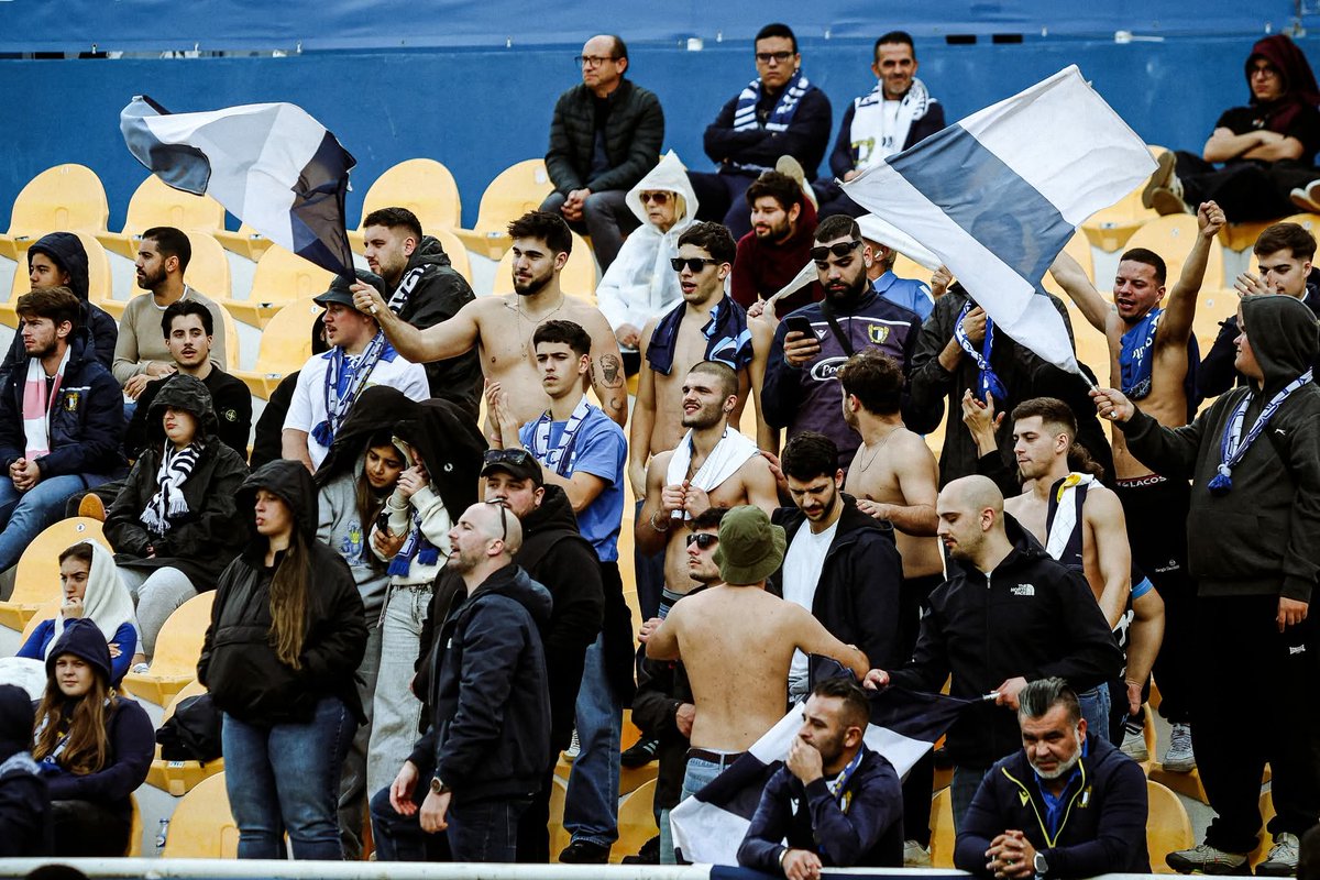 𝗡𝗮 𝗟𝗶𝗻𝗵𝗮, 𝗲𝗺 𝗹𝗶𝗻𝗵𝗮 𝗰𝗼𝗺 𝗮 𝗻𝗼𝘀𝘀𝗮 𝗲𝗾𝘂𝗶𝗽𝗮ⵑ 🤍💙

🎫 Bilhete - 10 euros
🎫 🚌 Bilhete + Transporte - 20 euros

⚠️ 𝐀 𝐋𝐨𝐣𝐚 𝐎𝐟𝐢𝐜𝐢𝐚𝐥 𝐞𝐧𝐜𝐞𝐫𝐫𝐚𝐝𝐚 𝐧𝐨 𝐬𝐚́𝐛𝐚𝐝𝐨

⚪️🔵 #CapitulodeAmbicao #amordeperdicao #LigaPortugal #GDEPFCF