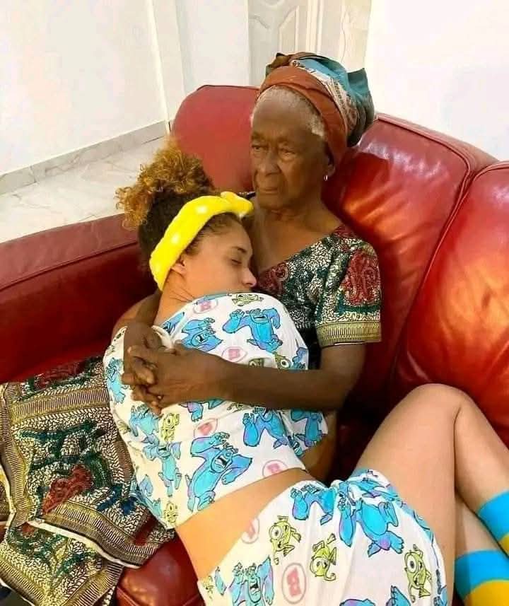 Historical Africa tweet media