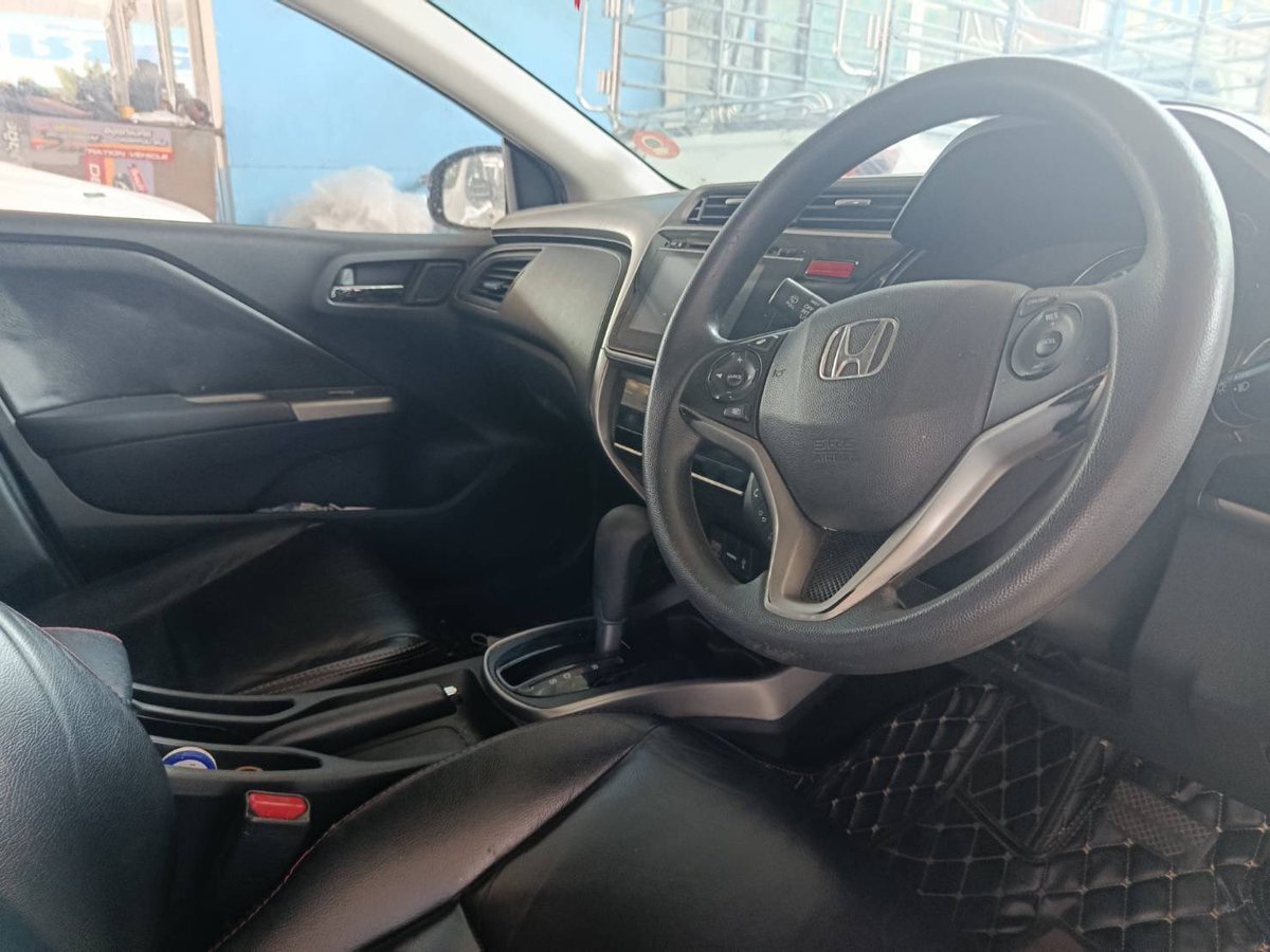 รถหลุดจำนำ จากนายทุน tweet media